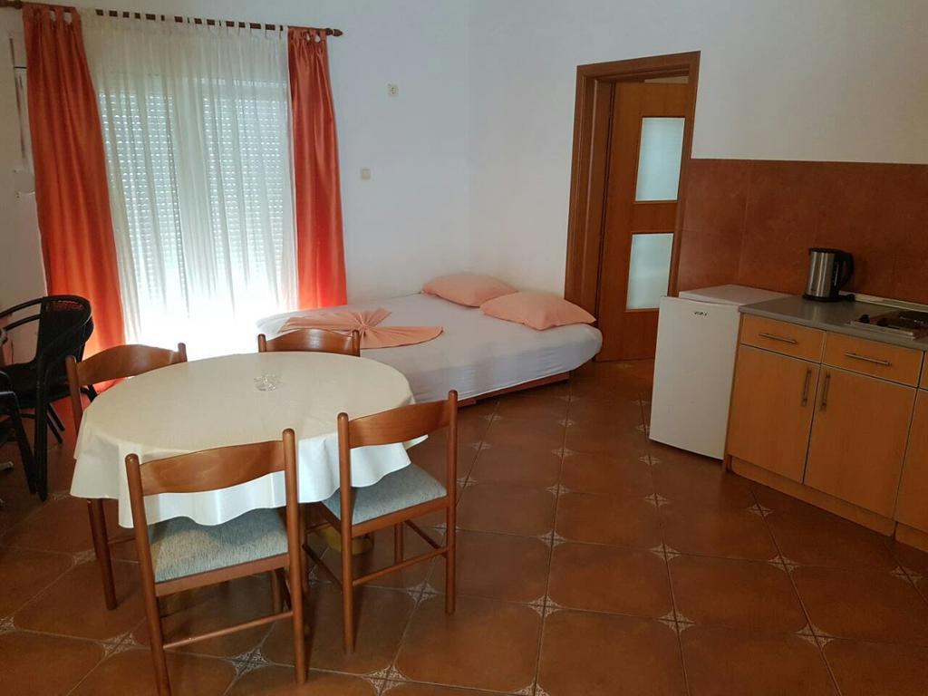 Guesthouse Mb Knezevic 布德瓦 外观 照片