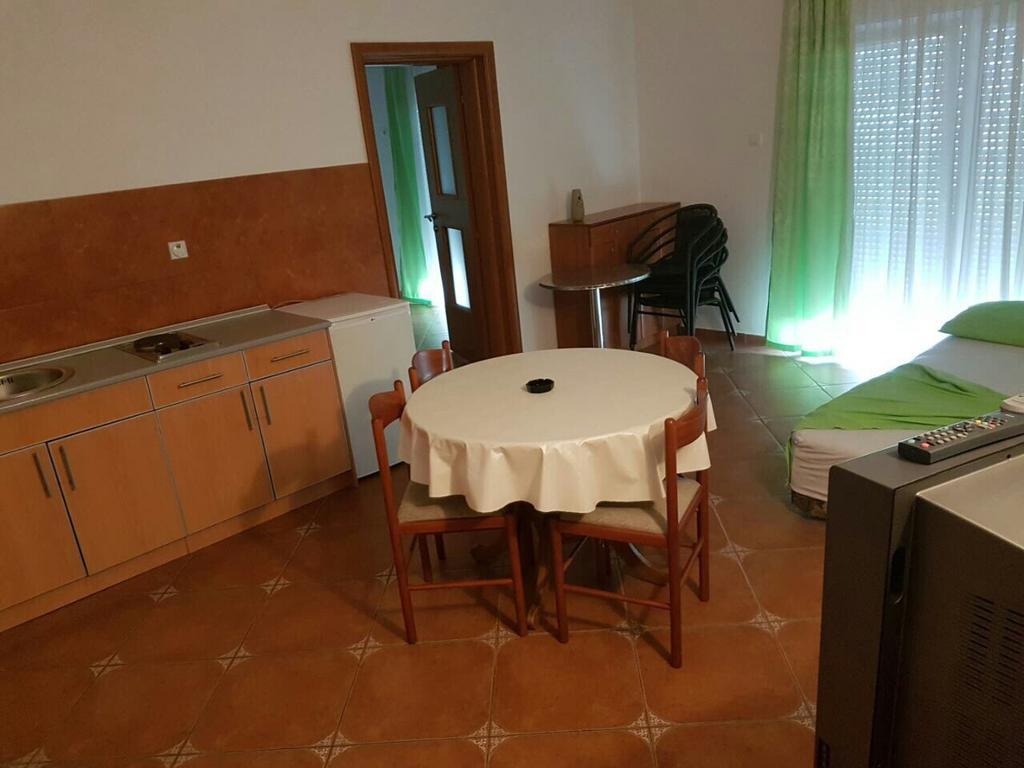 Guesthouse Mb Knezevic 布德瓦 外观 照片